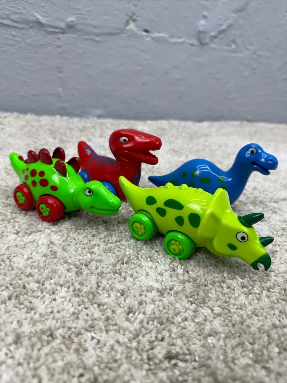 3 Bees & Me Dinosaur Car Toys Brontosaurus T-Rex Triceratops Stegosaurus Cars
